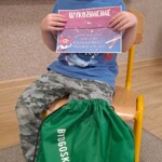 Chłopiec z dyplomeme