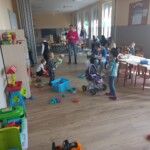 Dzieci bawiące się