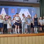 6-latki występują na scenie