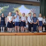 6-latki występują na scenie