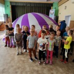 Zdjęcie grupowe Leśnych Duszków przy kopule