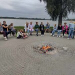 Biesiada przy ognisku