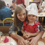 Lepienie pierogów