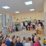 Zdjęcie grupowe aktorów