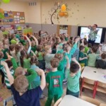 Wspólne śpiewanie piosenki