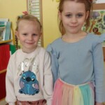 Dziewczynki z szalonymi fryzurami