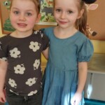 Dziewczynki z szalonymi fryzurami