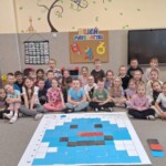 Wspólne zdjęcie przy rozkodowanym obrazku